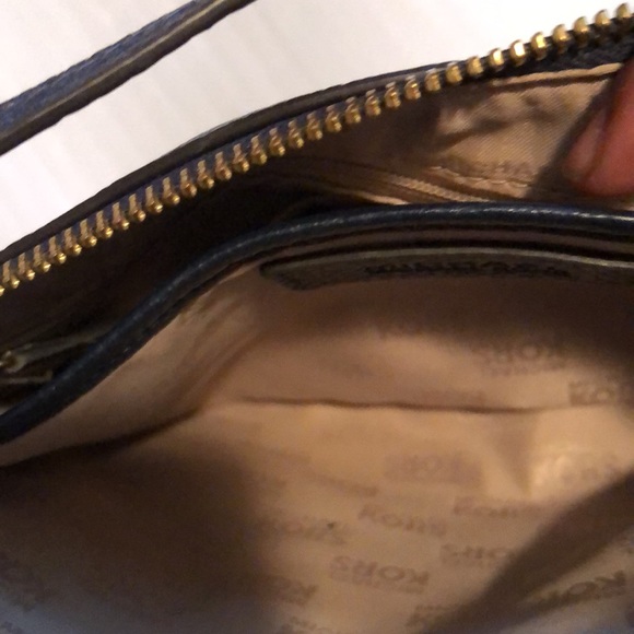 🔥MICHAEL KORS 🔥XxLarge wristlet 🔥🔥 main image 2
